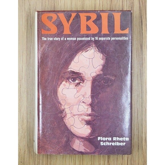 Bookclub version Sybil by Flora Rheta Screiber - Picture 1 of 8